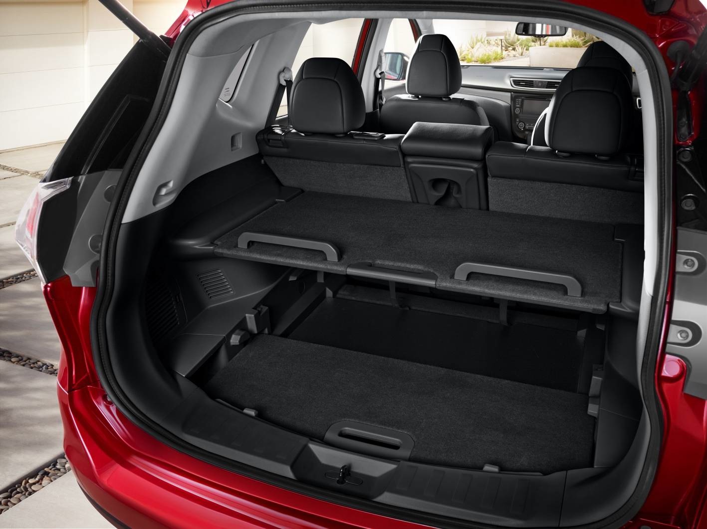 Nissan Pathfinder 5 Seater