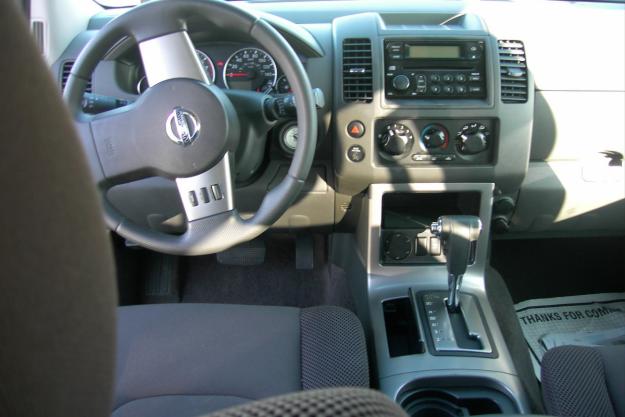 Nissan Pathfinder Automatic