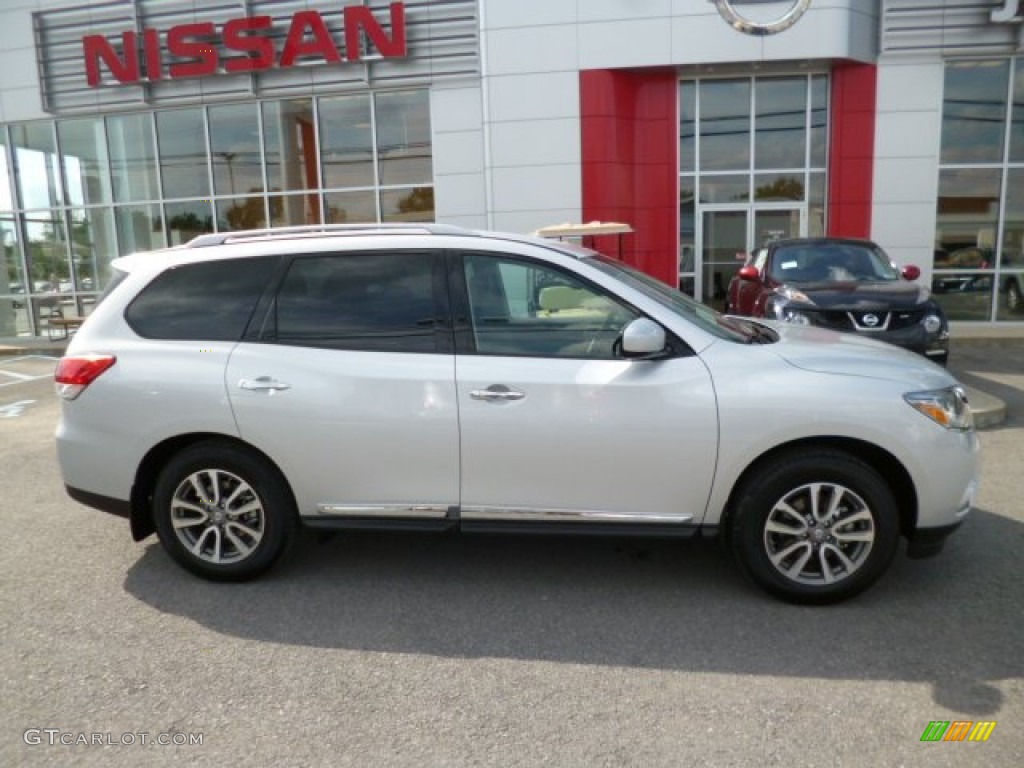 Nissan Pathfinder Awd
