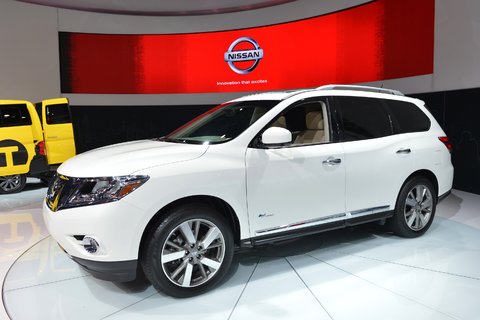 Nissan Pathfinder Hybrid 2014