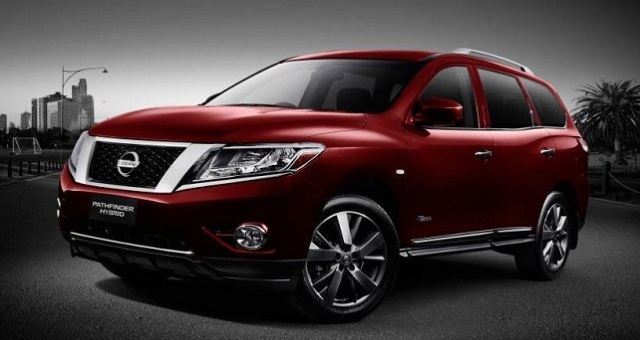 Nissan Pathfinder Hybrid 2016