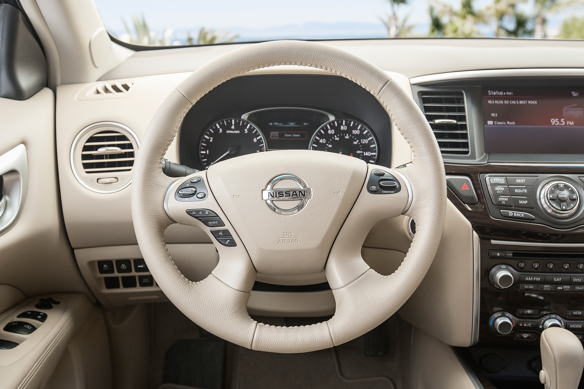 Nissan Pathfinder Platinum 2014