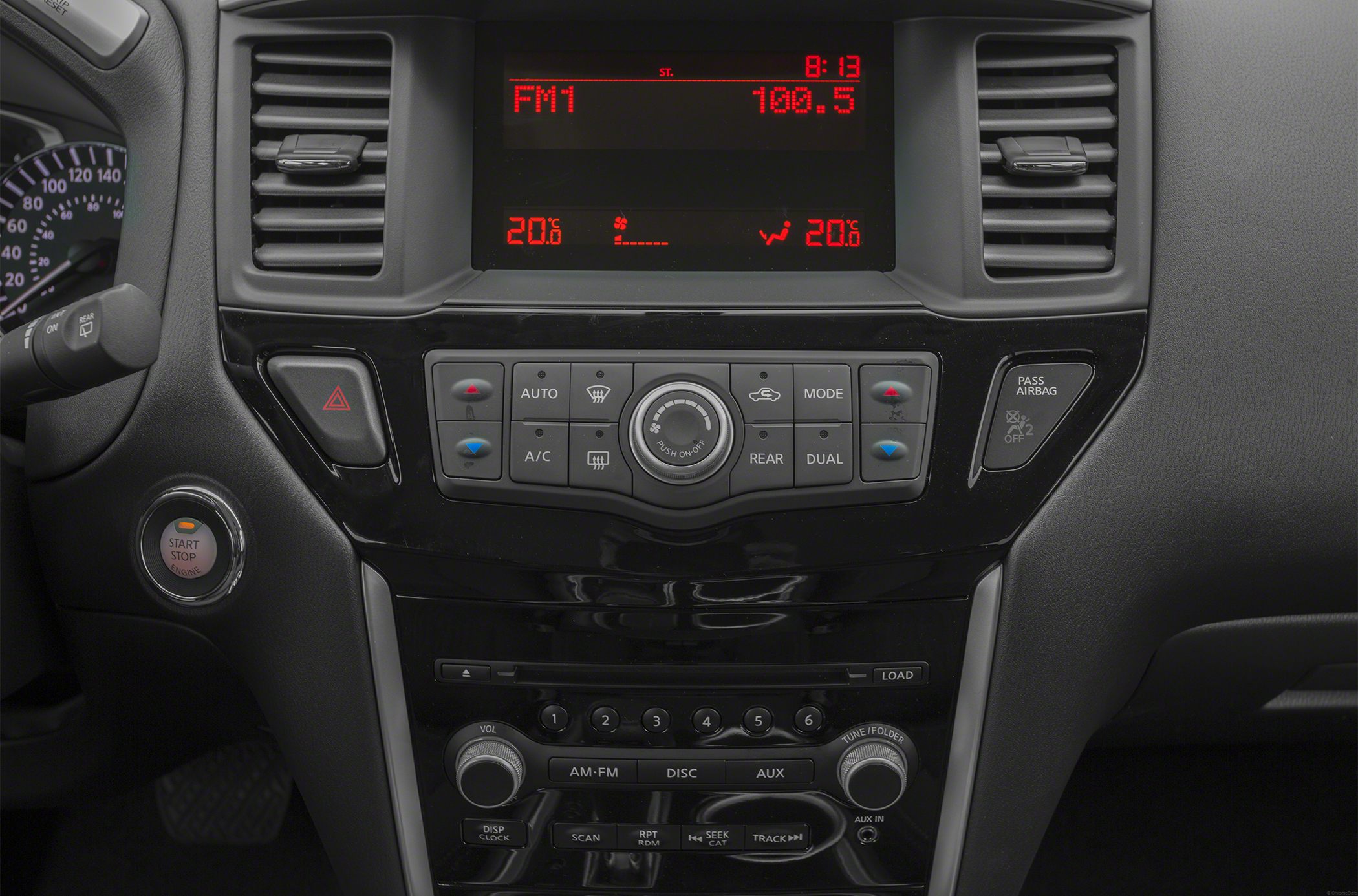 Nissan Pathfinder S