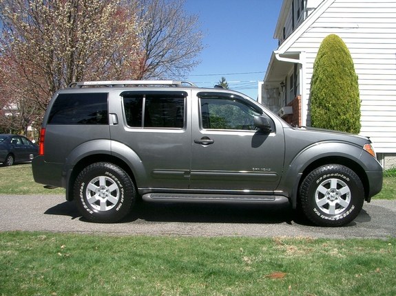 Nissan Pathfinder Se Off-Road