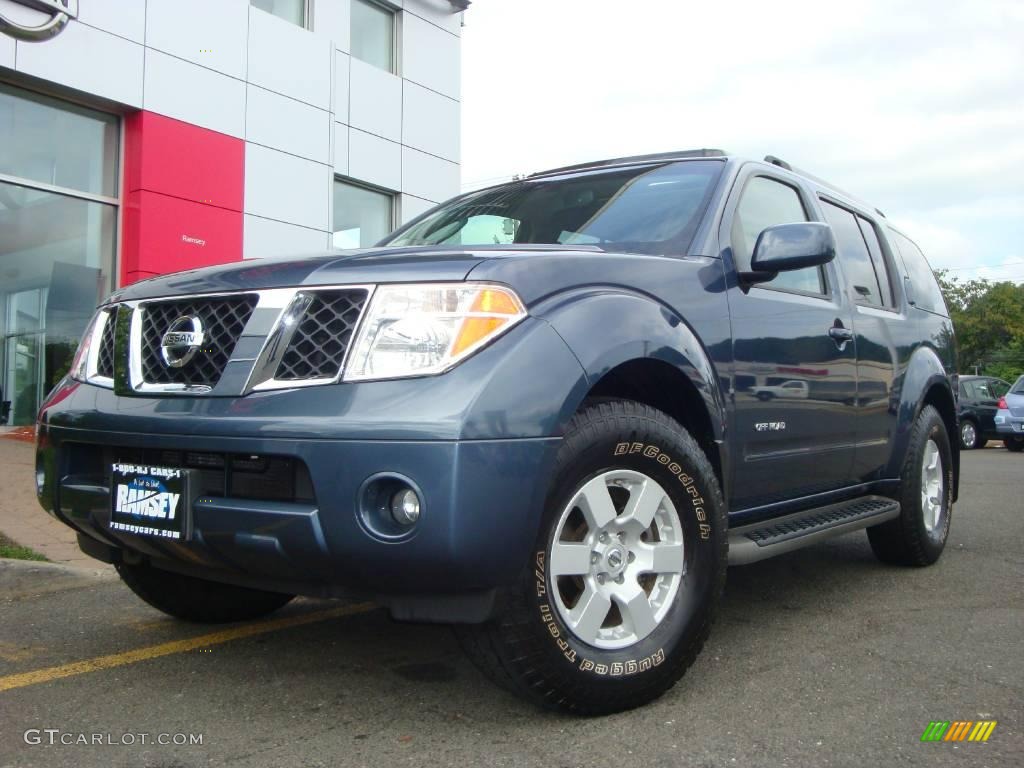 Nissan Pathfinder Se Off-Road