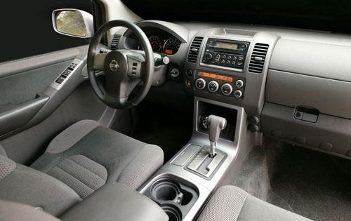Nissan Pathfinder Se Off-Road