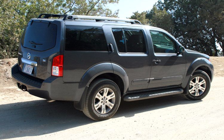 Nissan Pathfinder Se