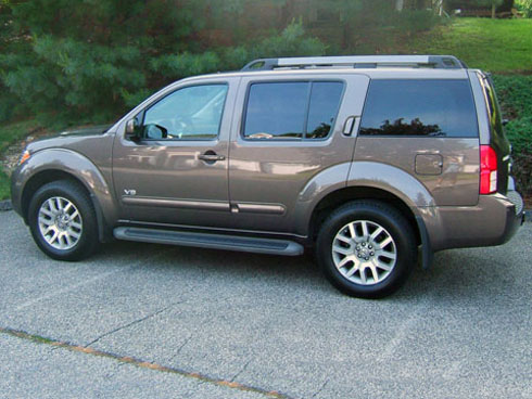 Nissan Pathfinder Se