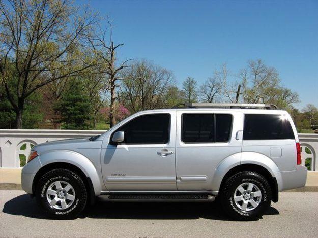 Nissan Pathfinder Se