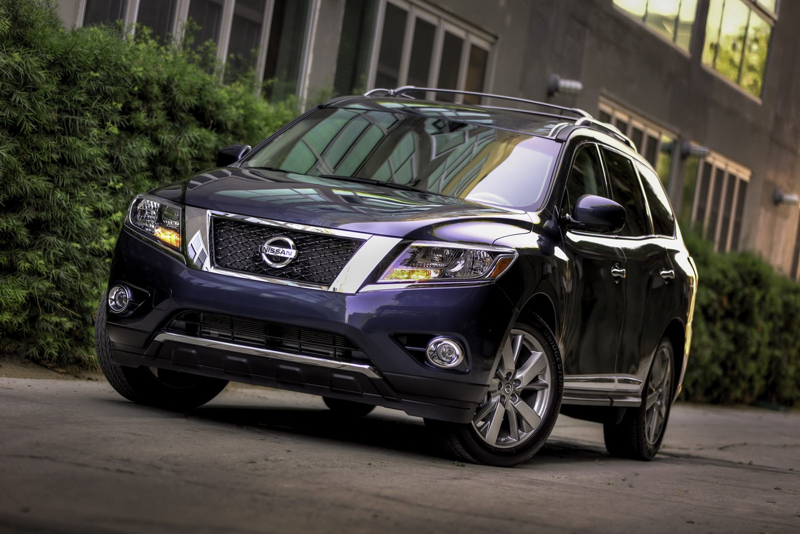 Nissan Pathfinder Suv Nissan Pathfinder Suv