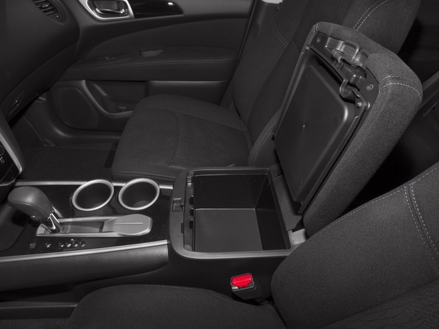 Nissan Pathfinder Sv 2015