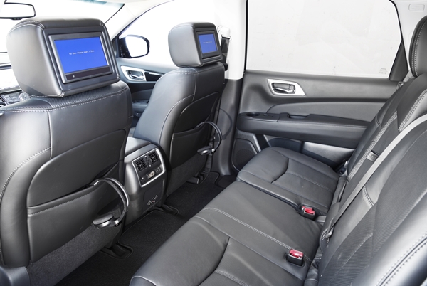 Nissan Pathfinder Ti