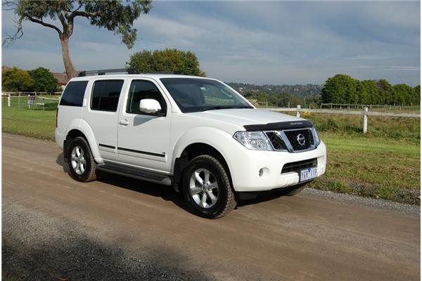 Nissan Pathfinder Titanium Nissan Pathfinder Titanium