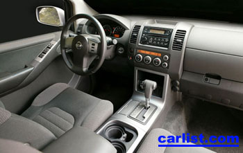 Nissan Pathfinder V8