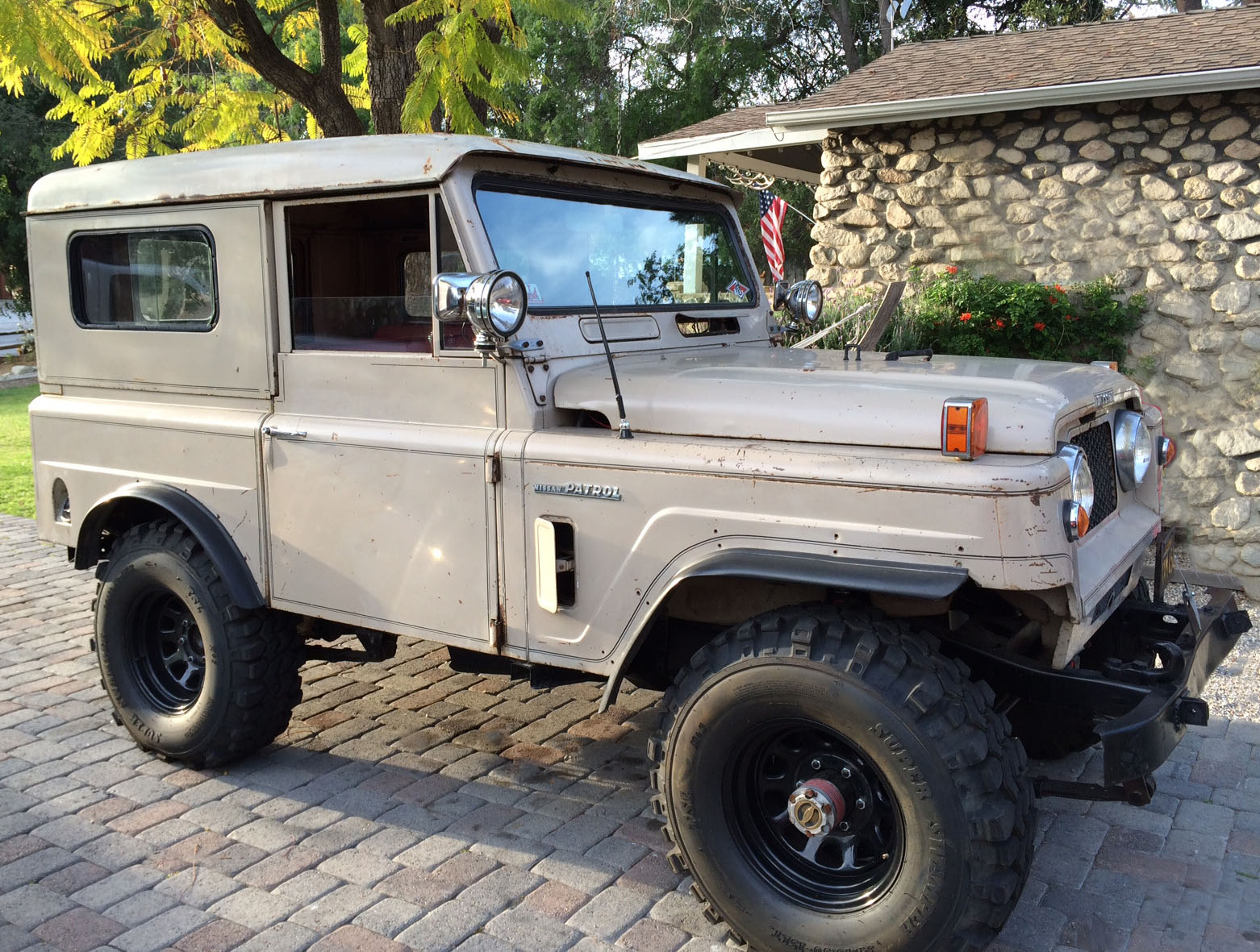 Nissan Patrol 1969