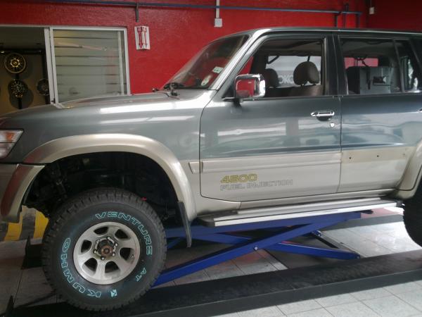 Nissan Patrol 4500