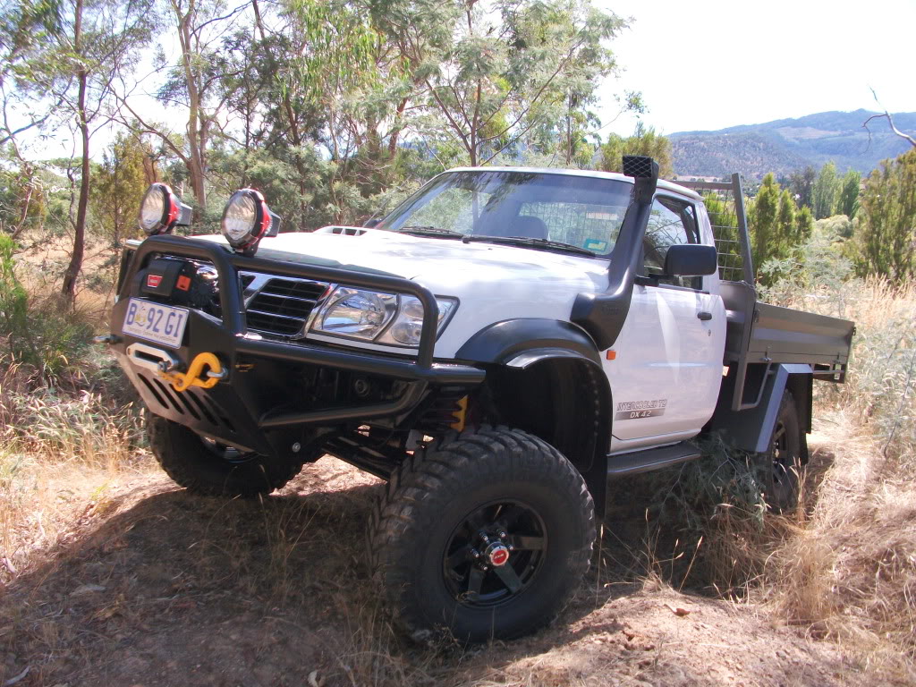 Nissan Patrol Pick-Up