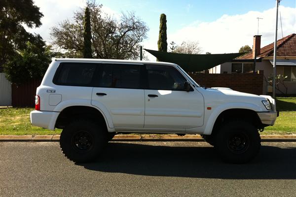 Nissan Patrol St
