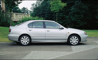 Nissan Primera 1999
