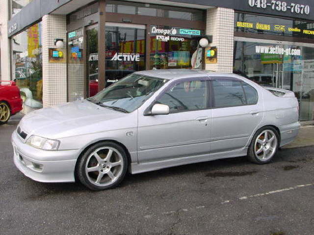 Nissan Primera Camino