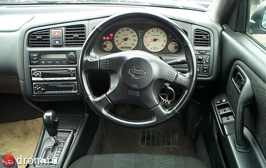 Nissan Primera Camino