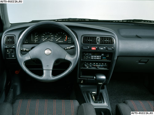 Nissan Primera P10