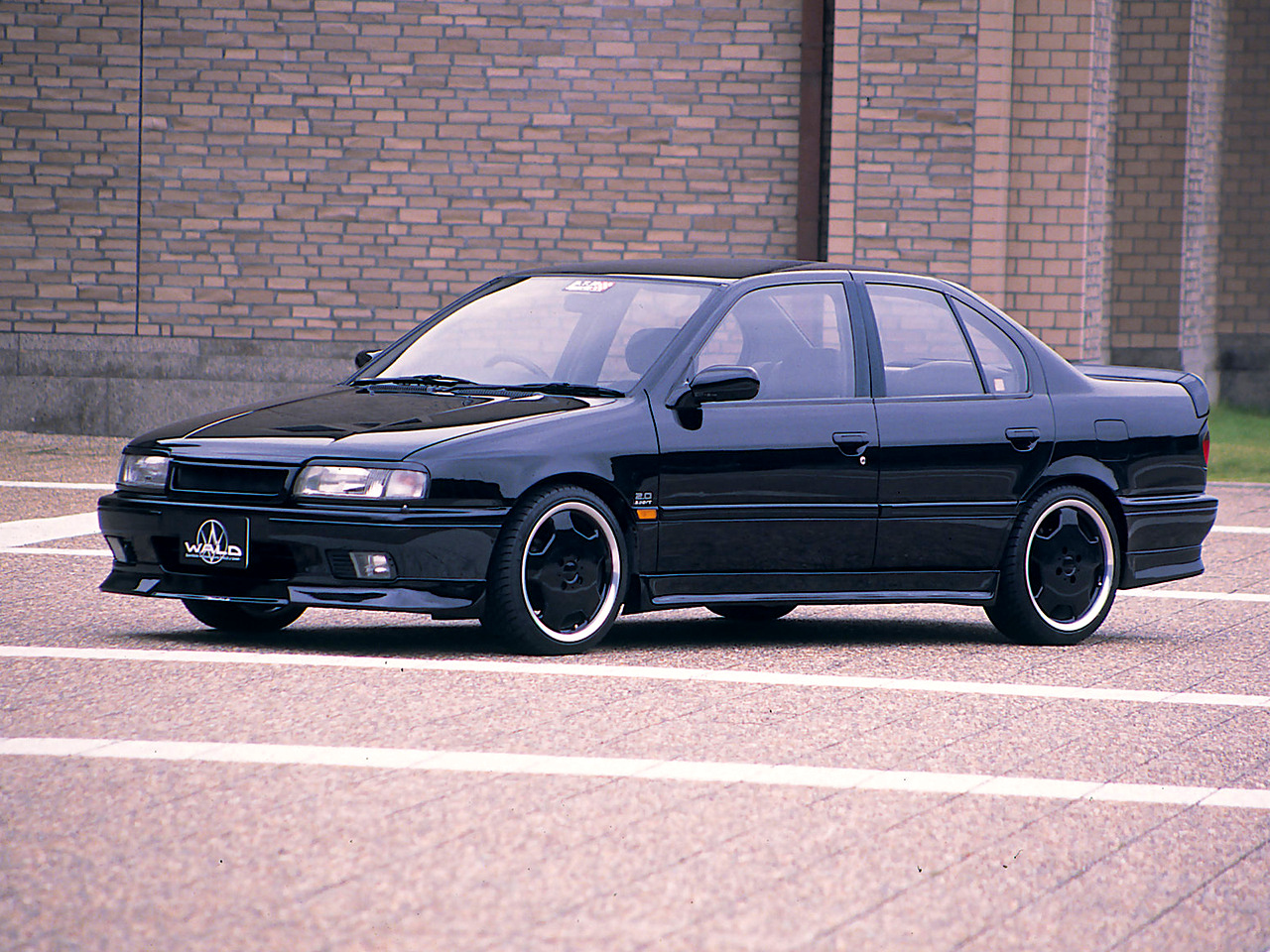 Nissan Primera P10