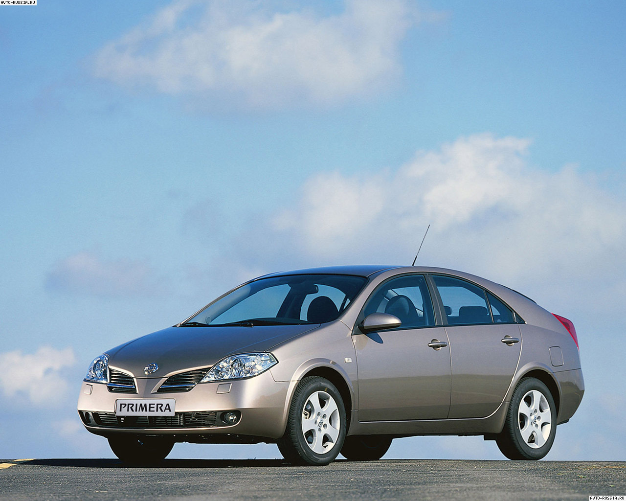 Nissan Primera P12