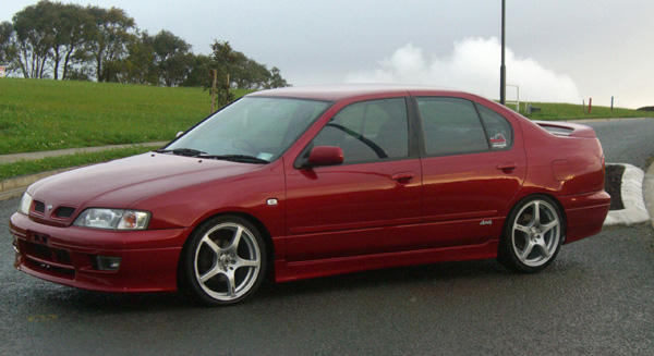 Nissan Primera T4
