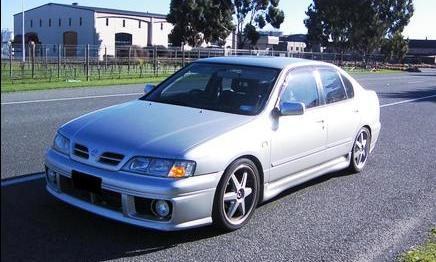 Nissan Primera T4