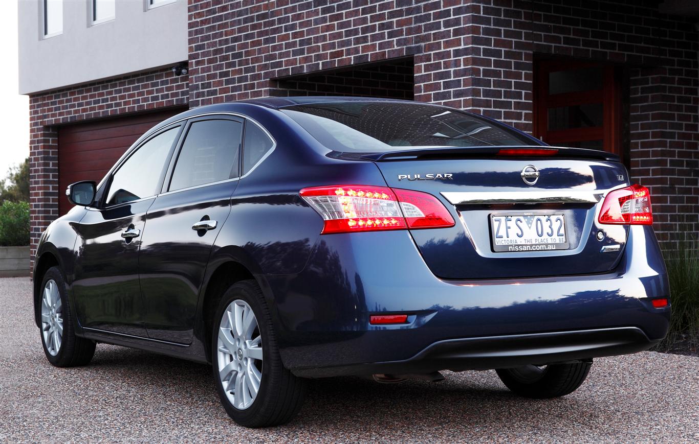 Nissan Pulsar 2014 Sedan