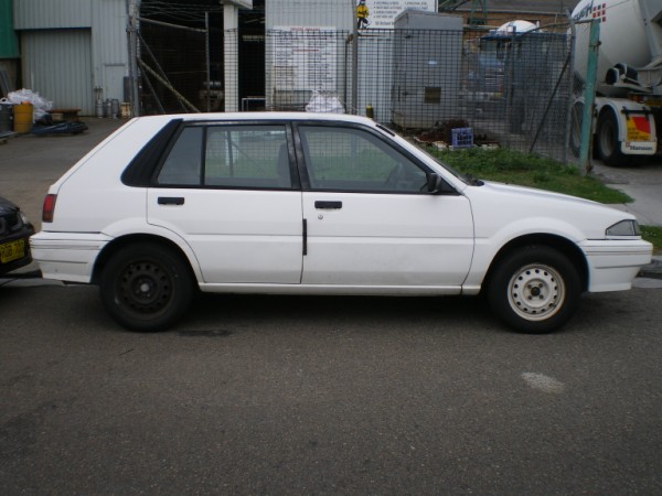 Nissan Pulsar Car