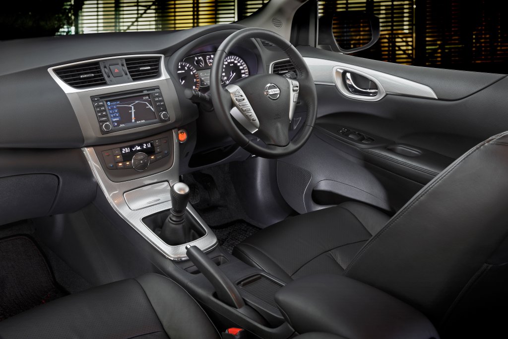 Nissan Pulsar Hatchback