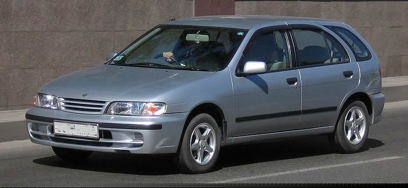 Nissan Pulsar Hatchback