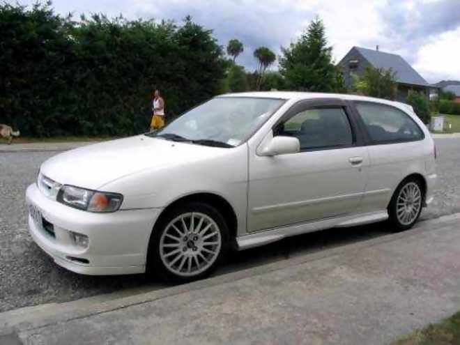 Nissan Pulsar N15