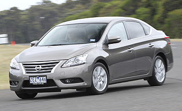 Nissan Pulsar Sedan