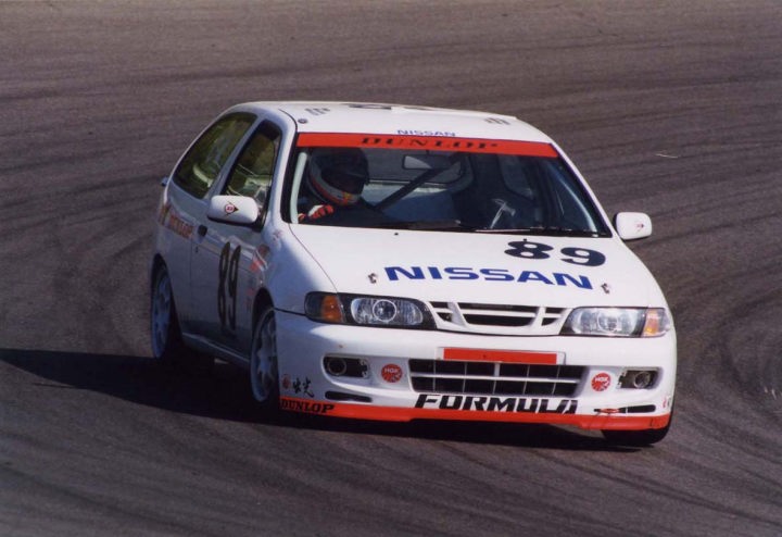 Nissan Pulsar Vzr