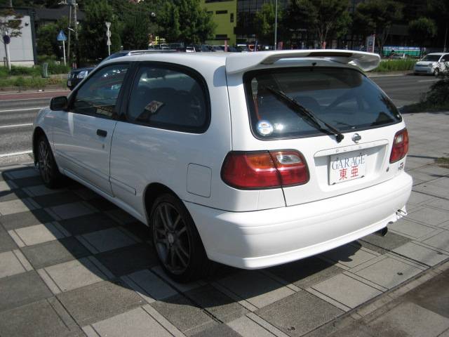 Nissan Pulsar Vzr