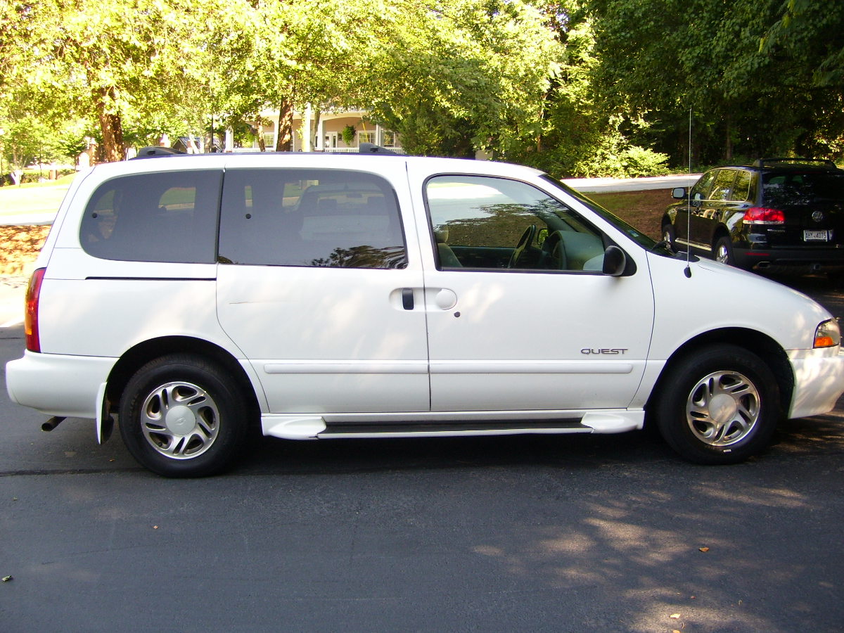 Nissan Quest 2000
