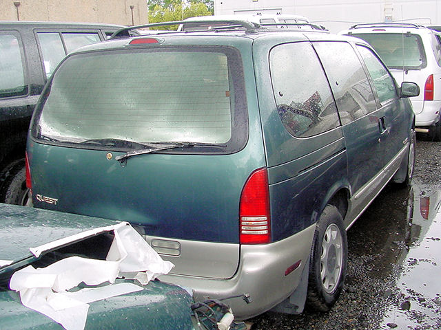 Nissan Quest Xe