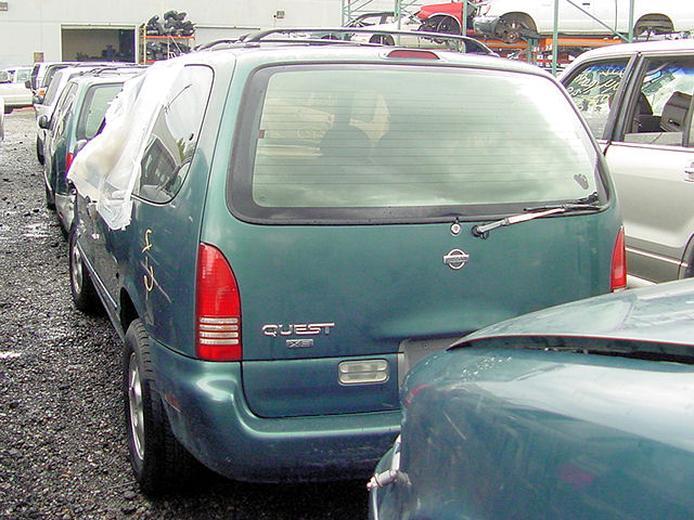 Nissan Quest Xe