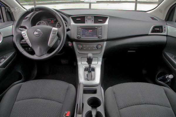 Nissan Sentra 140
