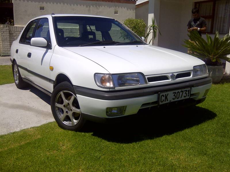 Nissan Sentra 16
