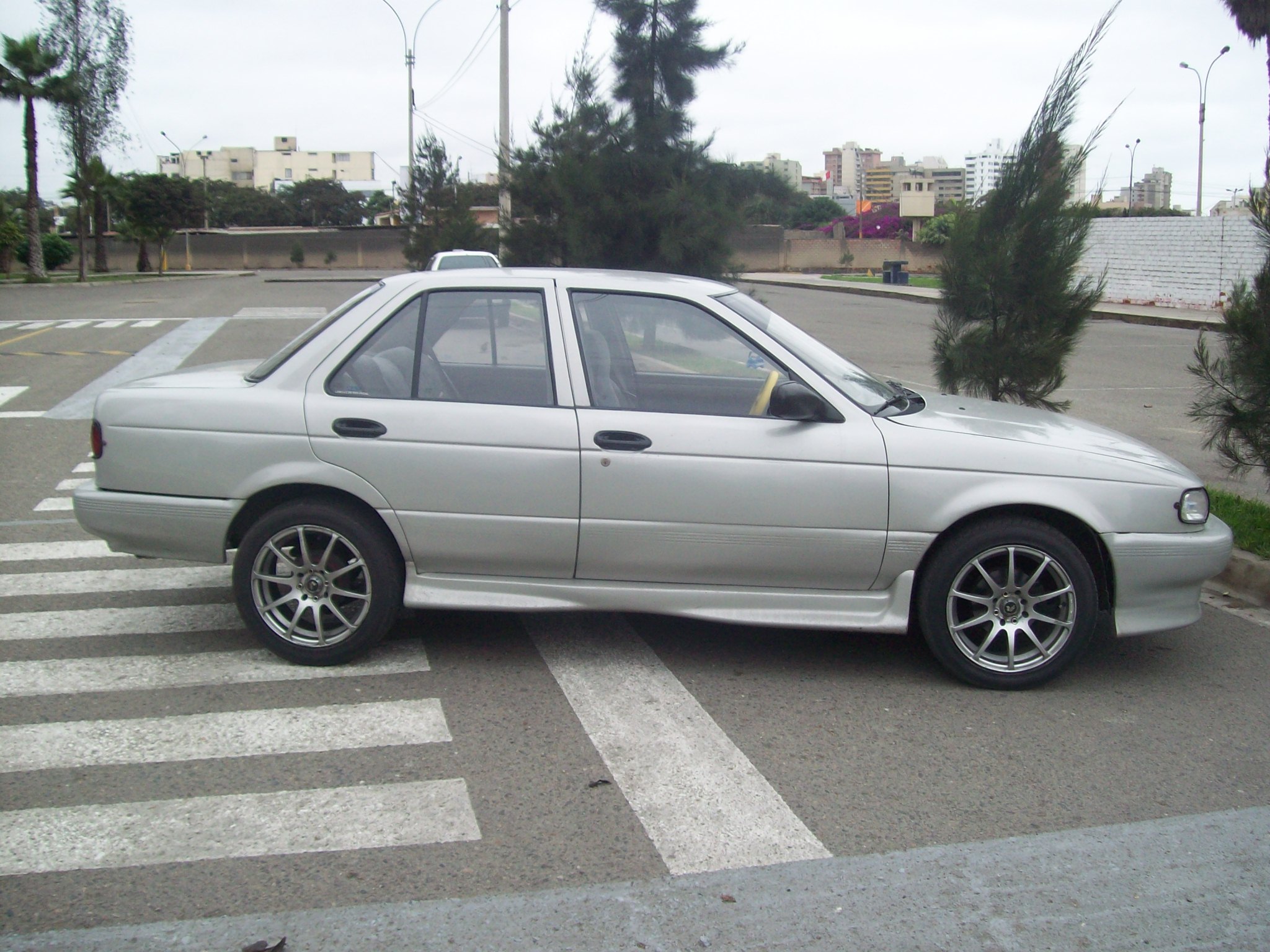 Nissan Sentra 16