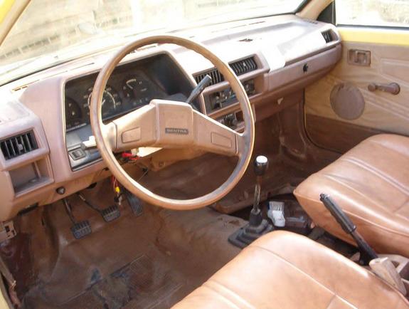 Nissan Sentra 1983