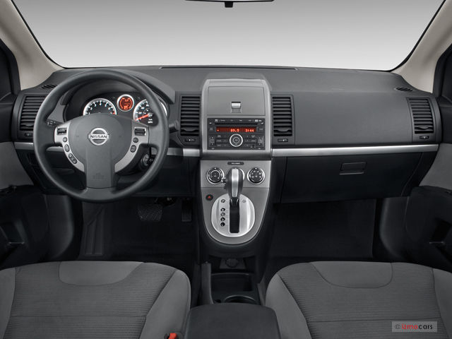 Nissan Sentra 2010 Nissan Sentra 2010