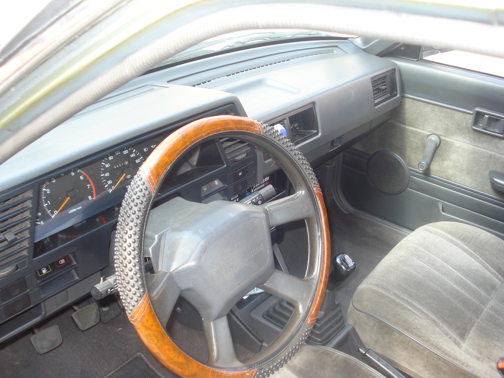 Nissan Sentra B-12