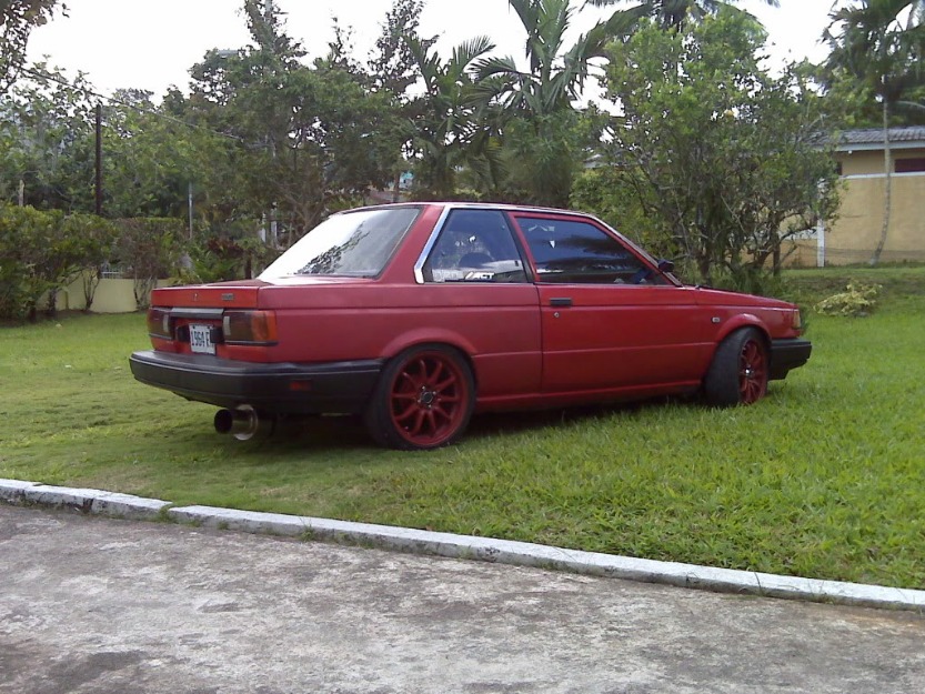 Nissan Sentra B-12