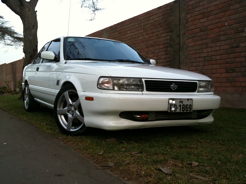 Nissan Sentra B-13
