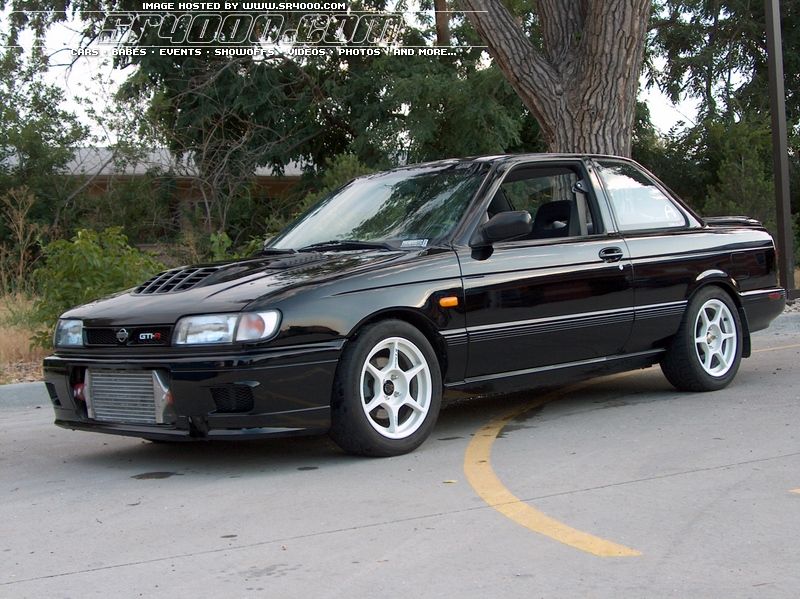 Nissan Sentra B-13